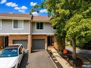 1 Mt Vernon, Verona, NJ 07044