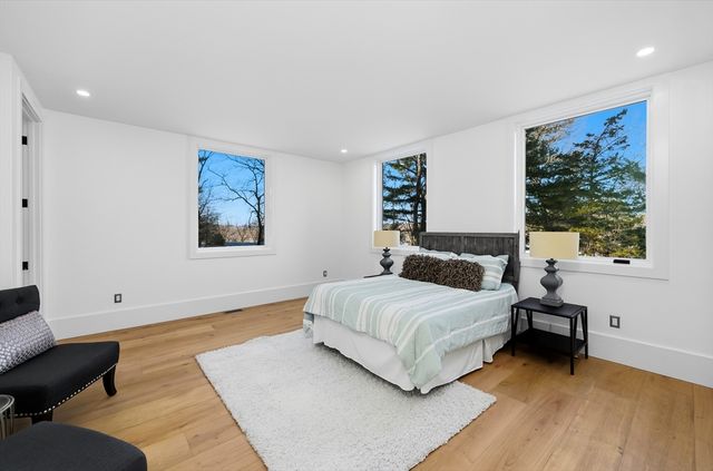 7 Whipple Rd, Lexington, MA 02420