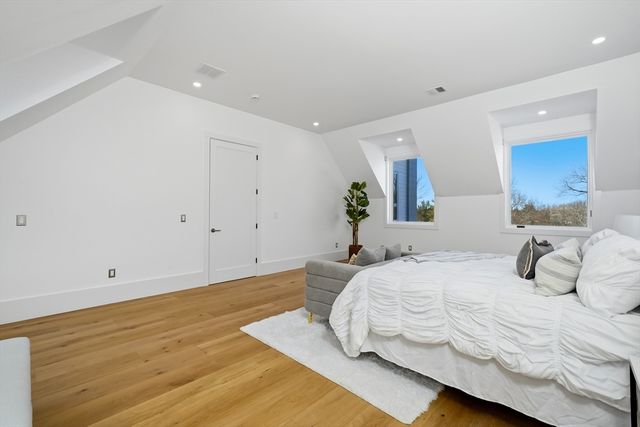 7 Whipple Rd, Lexington, MA 02420