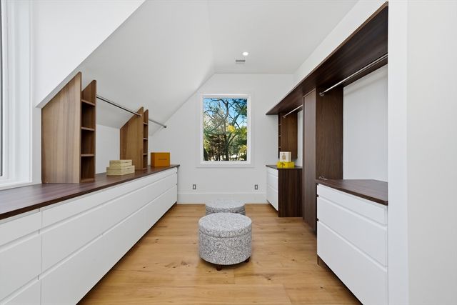 7 Whipple Rd, Lexington, MA 02420