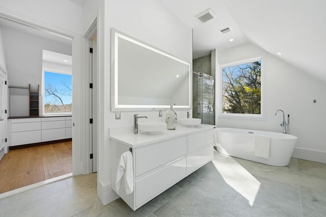 7 Whipple Rd, Lexington, MA 02420