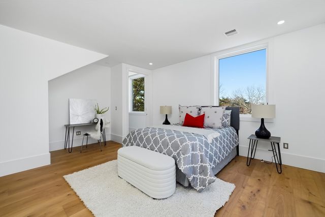 7 Whipple Rd, Lexington, MA 02420