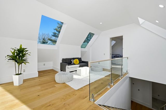 7 Whipple Rd, Lexington, MA 02420