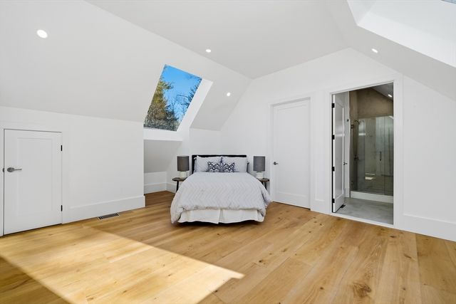 7 Whipple Rd, Lexington, MA 02420