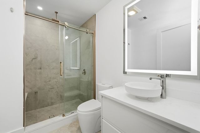 7 Whipple Rd, Lexington, MA 02420