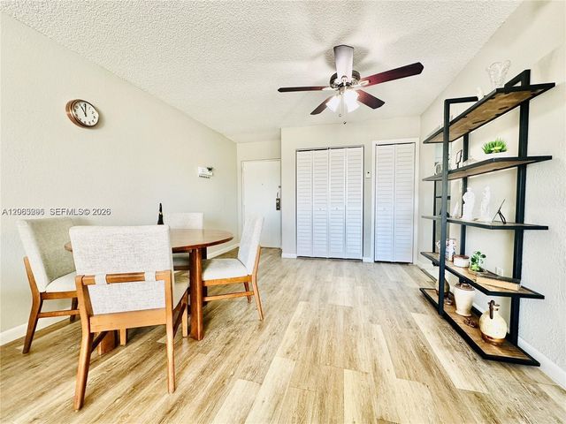 17530 NW 68th Avenue C4012, Hialeah, FL 33015