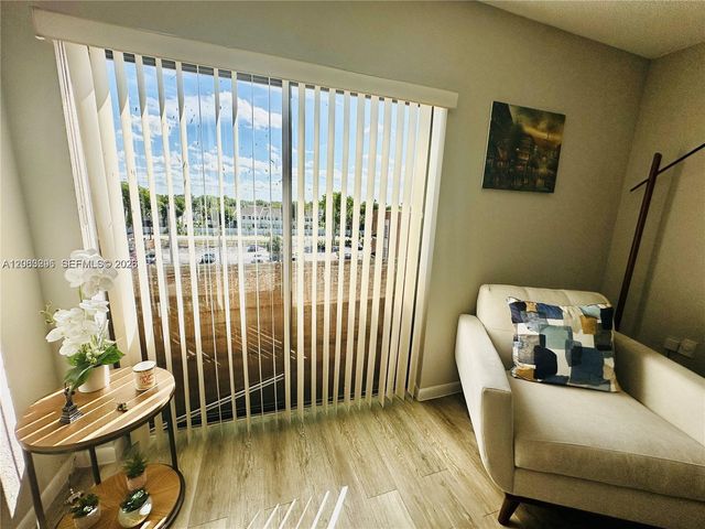 17530 NW 68th Avenue C4012, Hialeah, FL 33015