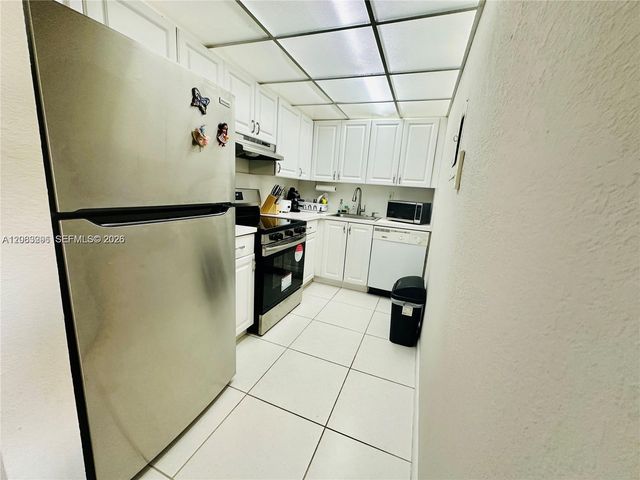 17530 NW 68th Avenue C4012, Hialeah, FL 33015
