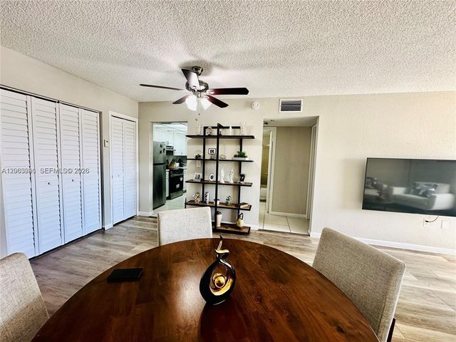 17530 NW 68th Avenue C4012, Hialeah, FL 33015