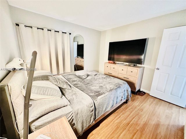 17530 NW 68th Avenue C4012, Hialeah, FL 33015