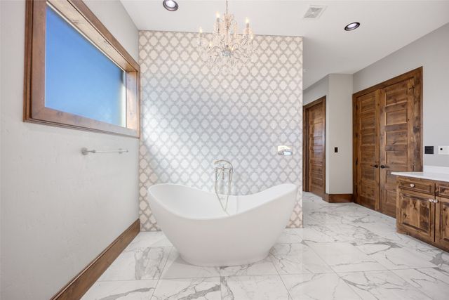 353 County Road 2510, Decatur, TX 76234