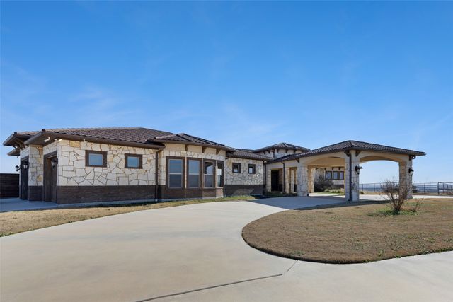 353 County Road 2510, Decatur, TX 76234
