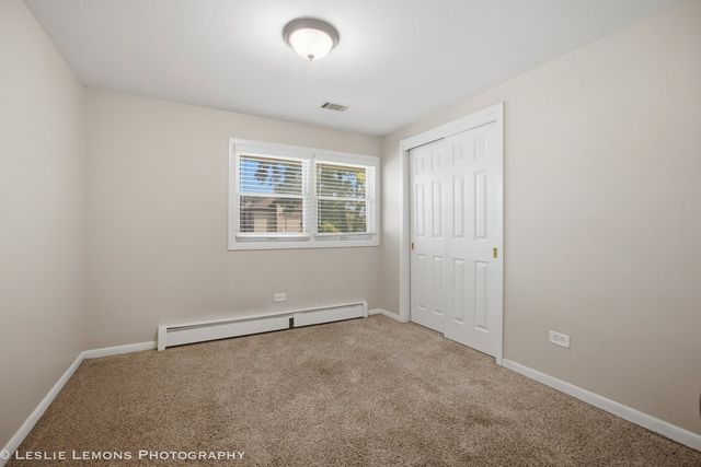 7907 W 89th Street, Hickory Hills, IL 60457