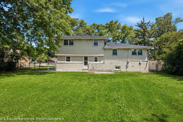 7907 W 89th Street, Hickory Hills, IL 60457