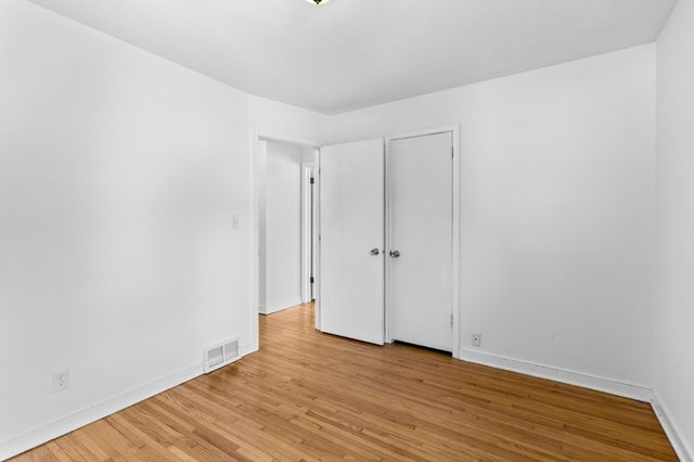 1081 Hubbard Avenue, Saint Paul, MN 55104
