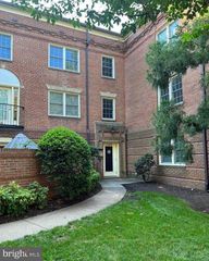 1109 N PITT ST #3C, Alexandria, VA 22314