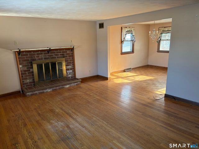 55 Coles Avenue, Newington, CT 06111