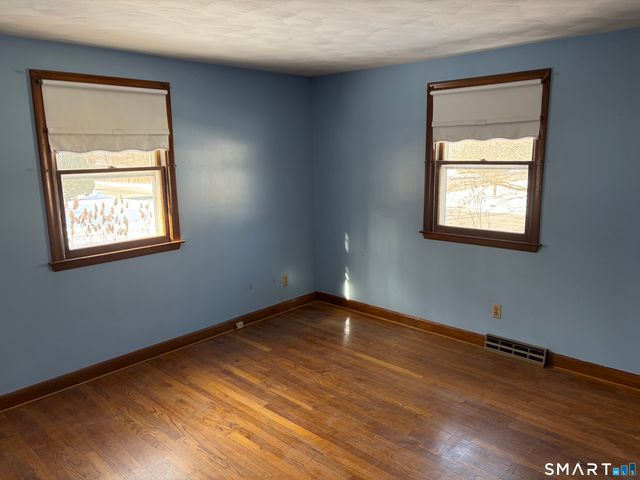 55 Coles Avenue, Newington, CT 06111