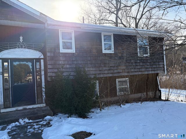 55 Coles Avenue, Newington, CT 06111