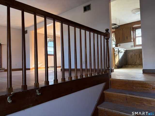 55 Coles Avenue, Newington, CT 06111