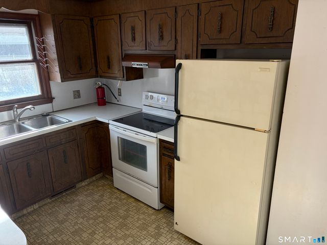 55 Coles Avenue, Newington, CT 06111