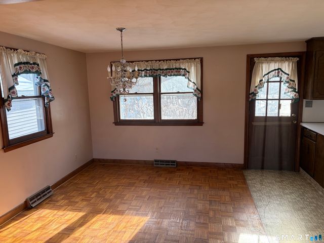 55 Coles Avenue, Newington, CT 06111