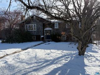 55 Coles Avenue, Newington, CT 06111
