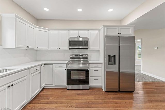 1220 S Elm Street, High Point, NC 27260