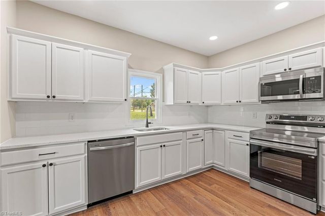 1220 S Elm Street, High Point, NC 27260