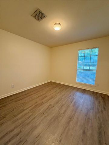 5422 Winding Way Drive, Houston, TX 77091
