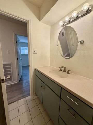 5422 Winding Way Drive, Houston, TX 77091