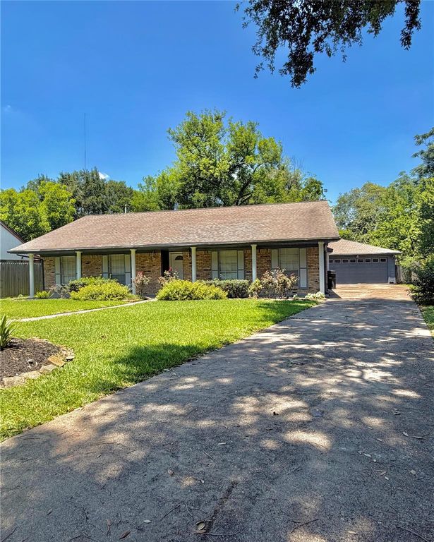 5422 Winding Way Drive, Houston, TX 77091