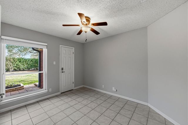 7719 Kiva DR, Austin, TX 78749