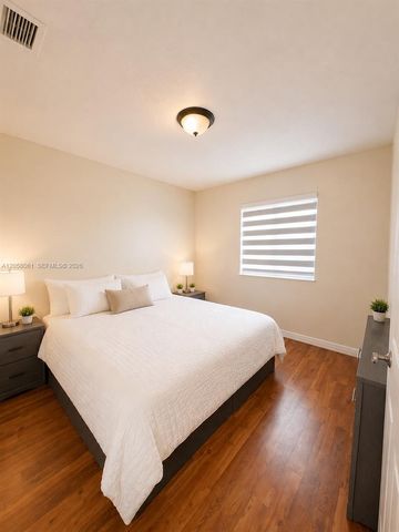 5724 NW 112th Pl 5724, Doral, FL 33178