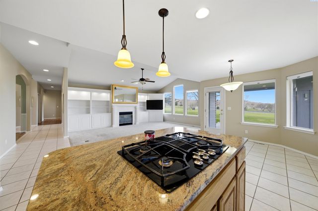 3632 S Green St., Kennewick, WA 99337