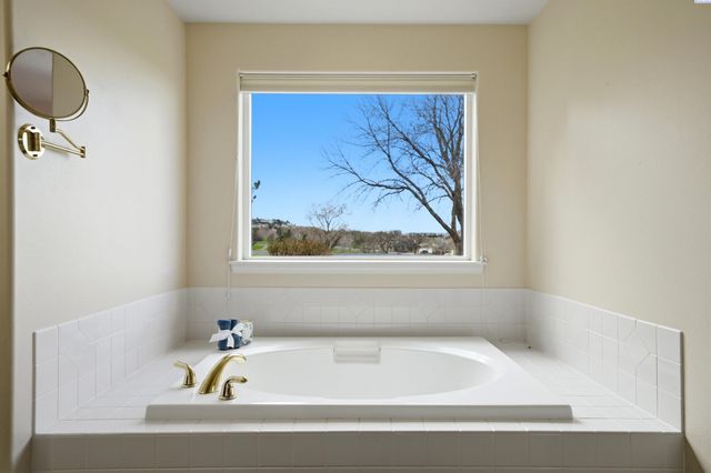 3632 S Green St., Kennewick, WA 99337