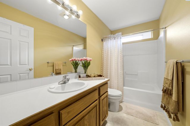 3632 S Green St., Kennewick, WA 99337