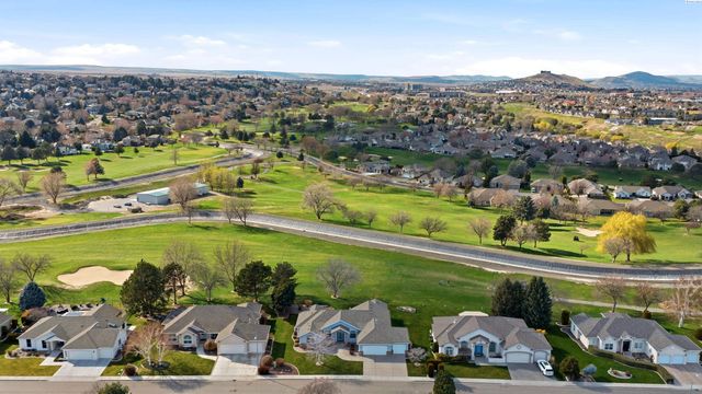 3632 S Green St., Kennewick, WA 99337