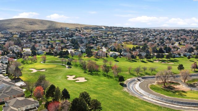 3632 S Green St., Kennewick, WA 99337