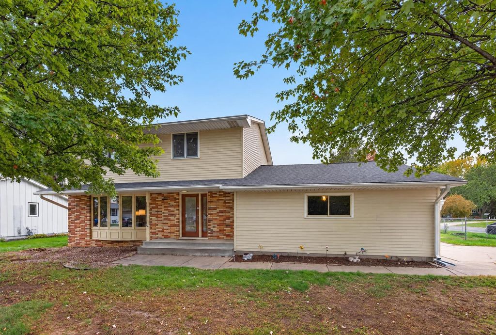 162 Emerson Avenue W, West Saint Paul, MN 55118 — exterior