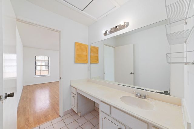 4022 Belle Park Drive 4022, Houston, TX 77072