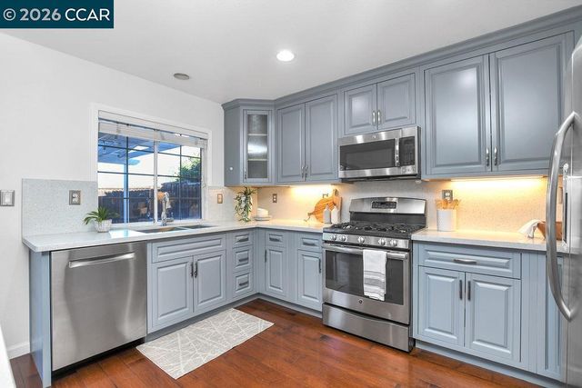 326 Liveoak Court, Martinez, CA 94553