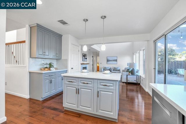 326 Liveoak Court, Martinez, CA 94553