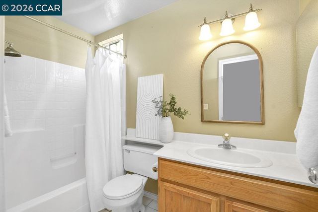 326 Liveoak Court, Martinez, CA 94553