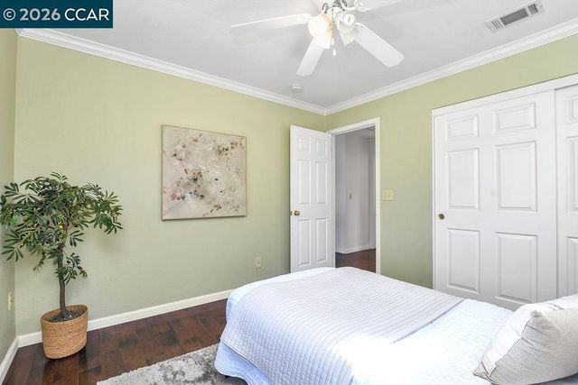 326 Liveoak Court, Martinez, CA 94553