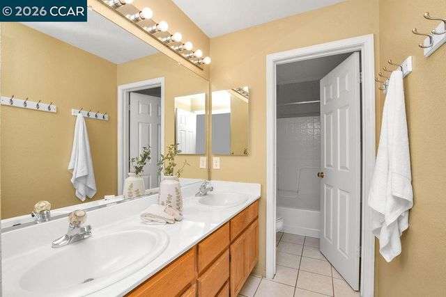 326 Liveoak Court, Martinez, CA 94553