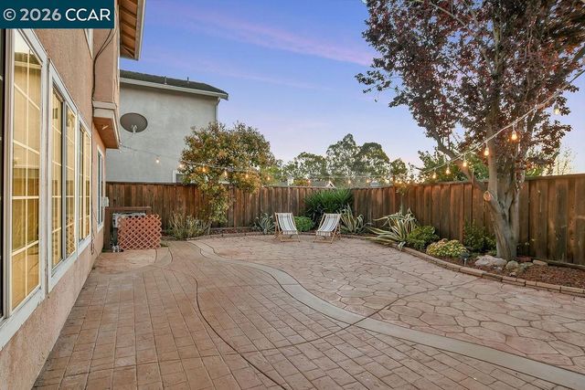 326 Liveoak Court, Martinez, CA 94553