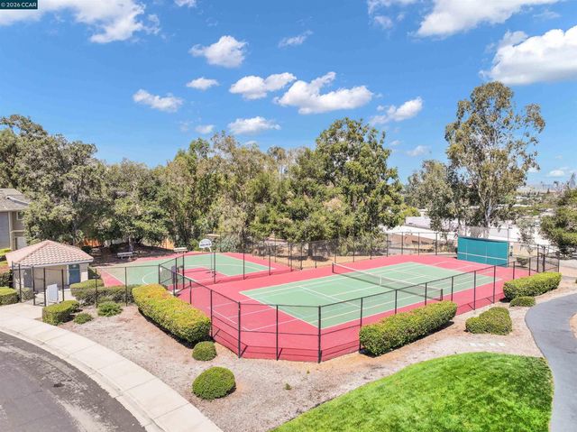 326 Liveoak Court, Martinez, CA 94553