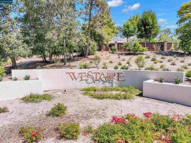 326 Liveoak Court, Martinez, CA 94553