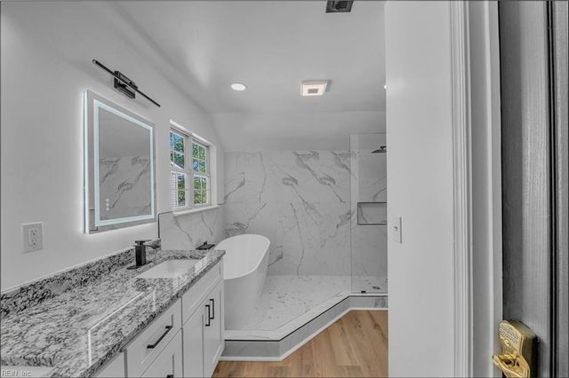 402 Undershot CT, Chesapeake, VA 23323